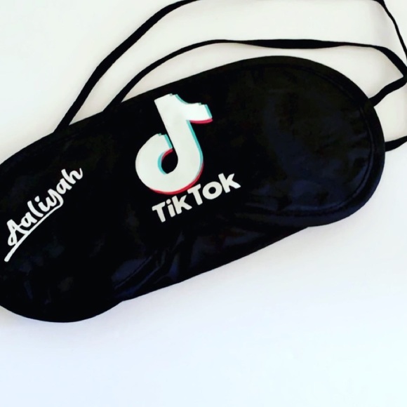TikTok Accessory - Picture 3 of 5